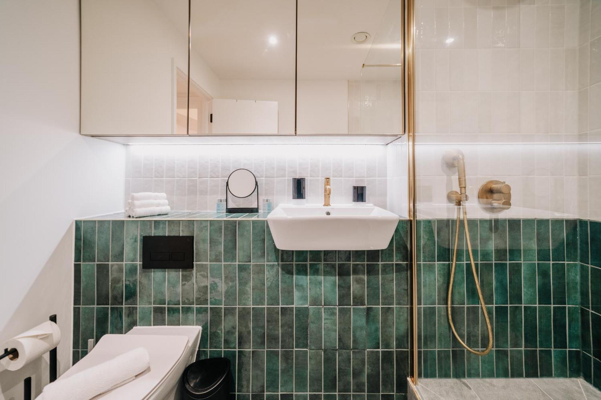 Grade II Listed Unique City Gem, City Centre, Fast Wifi, Contractors, Family Birmingham Ngoại thất bức ảnh