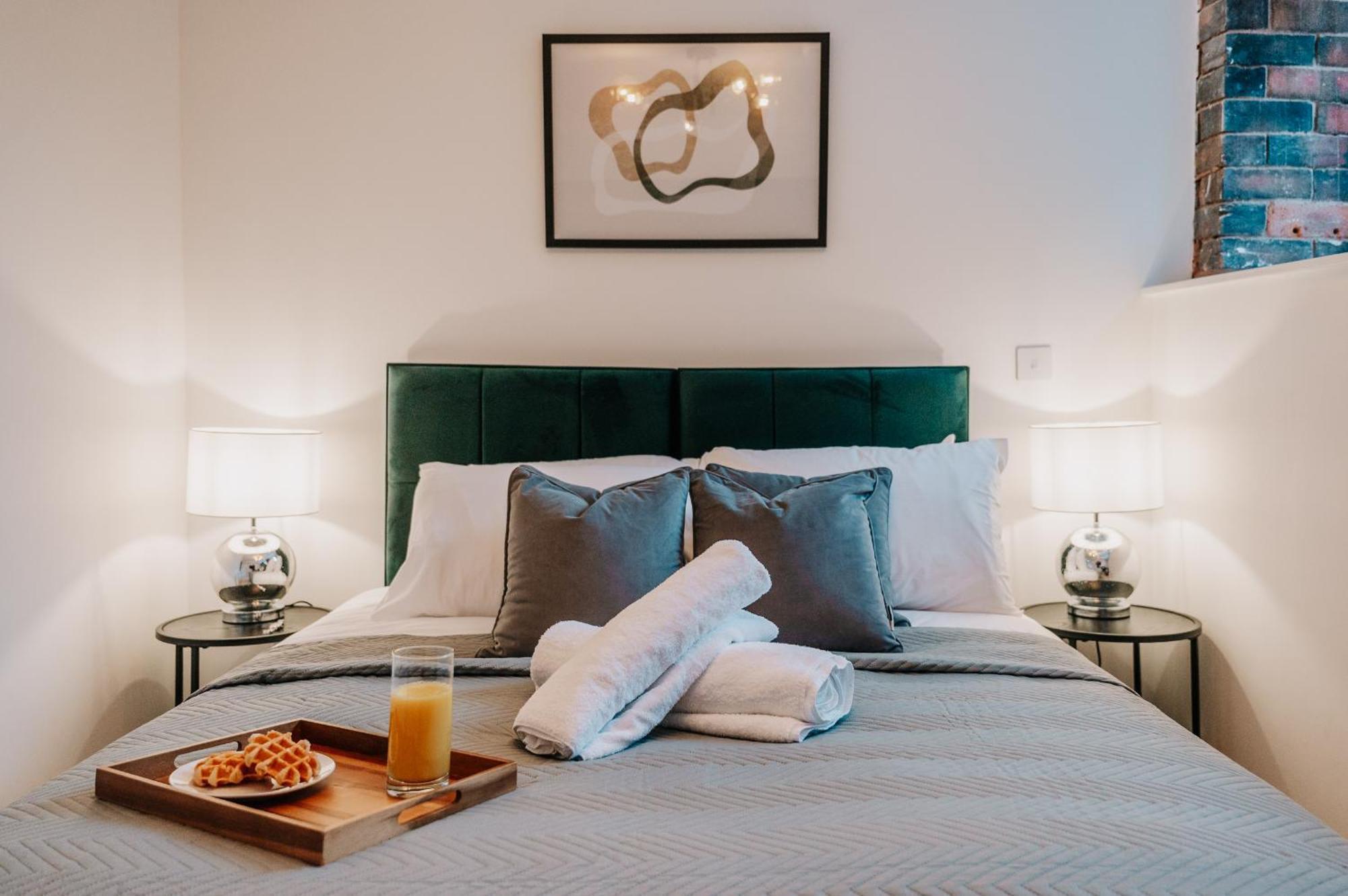 Grade II Listed Unique City Gem, City Centre, Fast Wifi, Contractors, Family Birmingham Ngoại thất bức ảnh